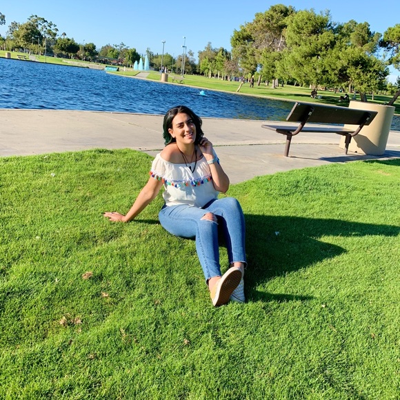 Meet your Posher, Kathy - Picture 1 of 2